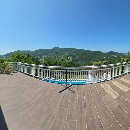 Villa Farah *